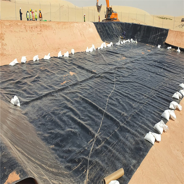 Geomembranes2.jpg Geomembranes2.jpg